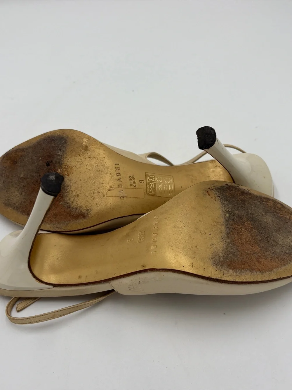 Casadei Off White Cream Leather Heels Pumps Slingback Peep Toe Gold Circle Sz 9